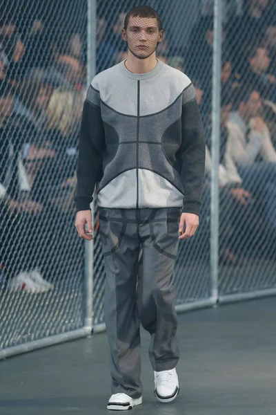 Look 42